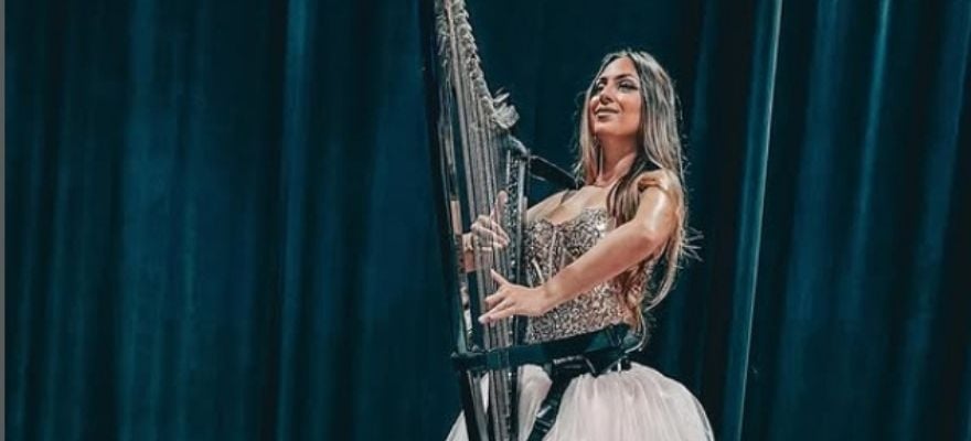 Slavrada, Professional Harpist by Slavrada